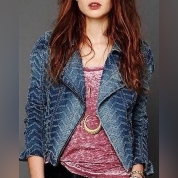 Free People Chevron Herringbone Punched Moto Jean Jacket Sz 4 Get Fall Readyđ! - Picture 3 of 13
